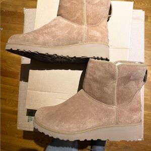 UGG Kristin in Chestnut